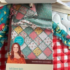 Pioneer Woman Petal Party Patchwork Quilt with Shams
